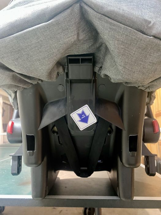 Продаваме бебешки стол Мони в отличо състояние.