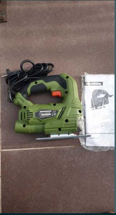 Ferăstrău vertical Heinner VFEP002