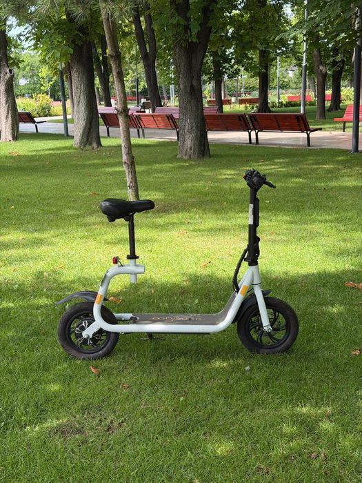 Trotinetă electrică pro ultra cu șa autonomie 60km/h