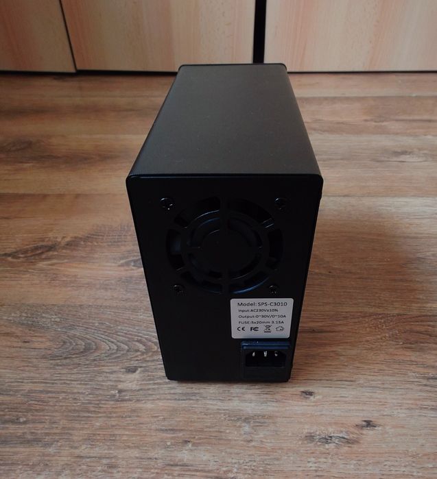Sursa laborator reglabila KUAIQU 30V 10A 300W – NOUA