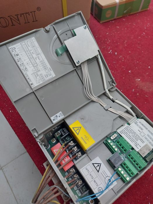 Честотен инвертор, трифазен 3 KW