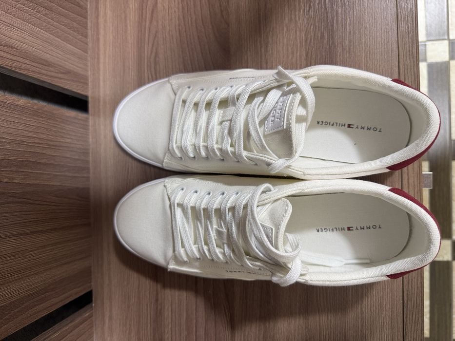 Tommy Hilfiger кеды