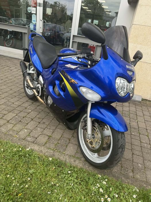 Vând Suzuki GSXF 600