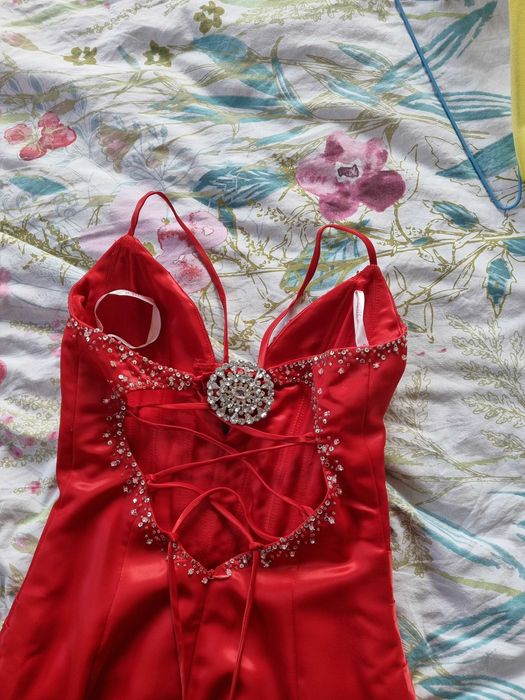 Рокля абитуриенска тип "русалка"