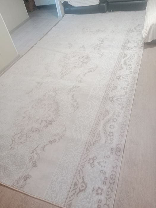 Продам ковер 2*4 Новый