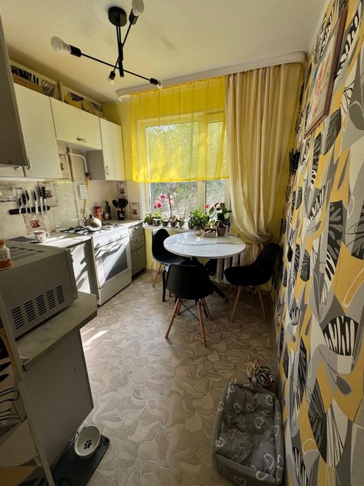 Продам 3 ком кв 63 м2 в районе 3 школы
