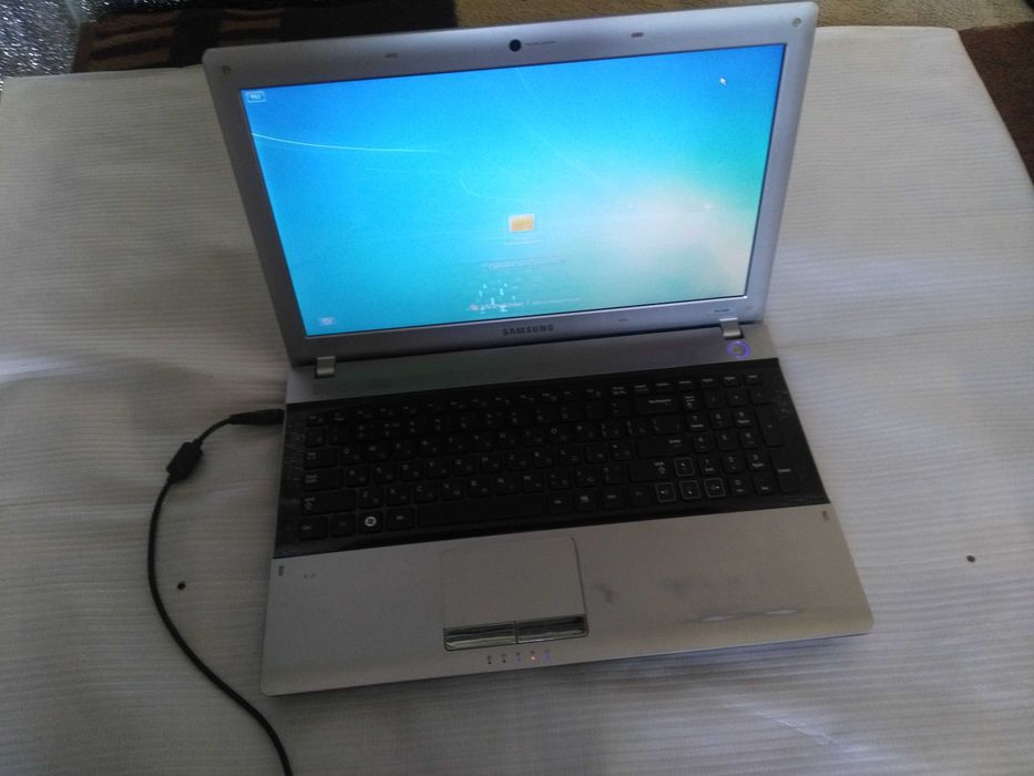 продается ноотбук SAMSUNG-RV509