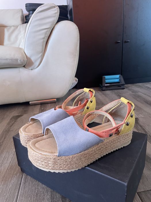 Дамски летни сандали