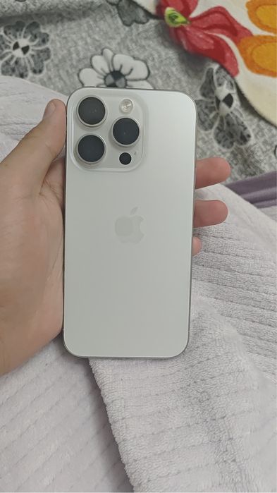 Iphone 15 pro продаю