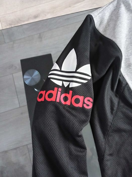 Мъжки блузи Adidas, Tommy Hilfiger и горни ще Nike