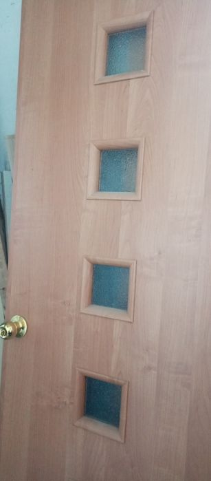 дверь кухонную б/у