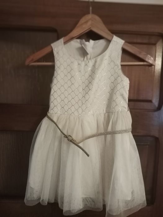 Lot rochițe 2-4 ani - 98-104 = 9 rochițe 120 lei