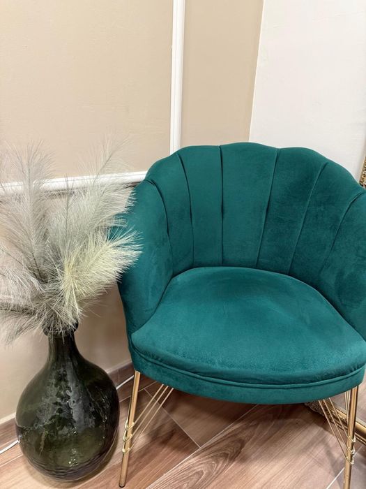 2 seturi: canapea + 2fotolii