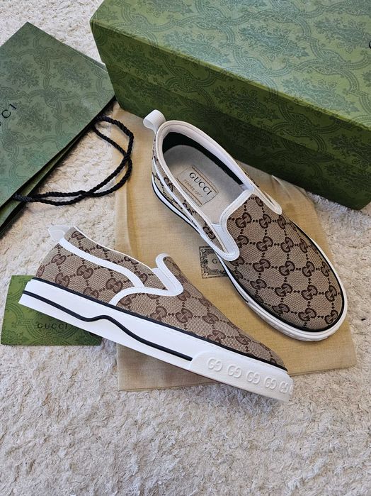 Tenisi Gucci, Unisex, adidasi marimea 39