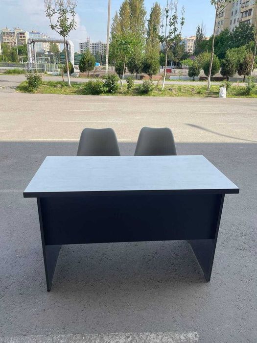 O'quv markazlari uchun parta  va stullar