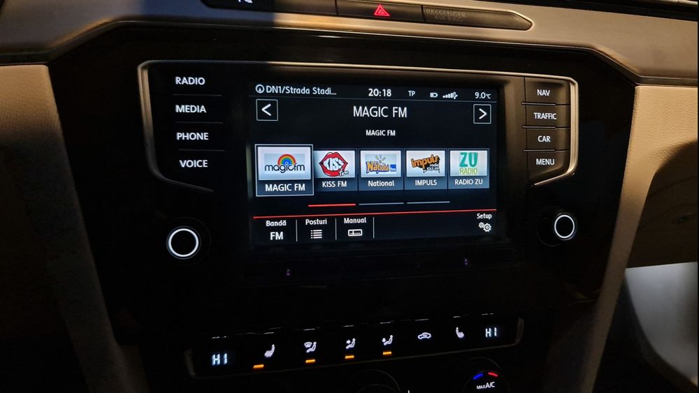 Display navigatie VW + rama Piano Black