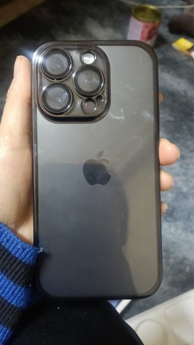 iPhone 14 Pro в состоянии как новый.