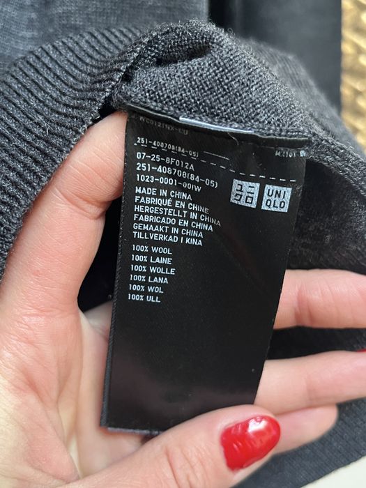 Uniqlo, cardigan gri, 100% lână merinos extra fină