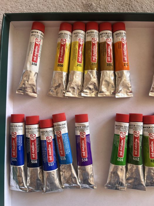 неизползвани - Акварелни Бои Art Creation : Туби по 12 ml : 24 Цвята