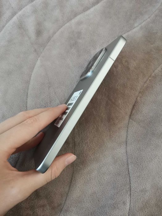 Xiaomi 15t pro, чисто нов, само е разопакован