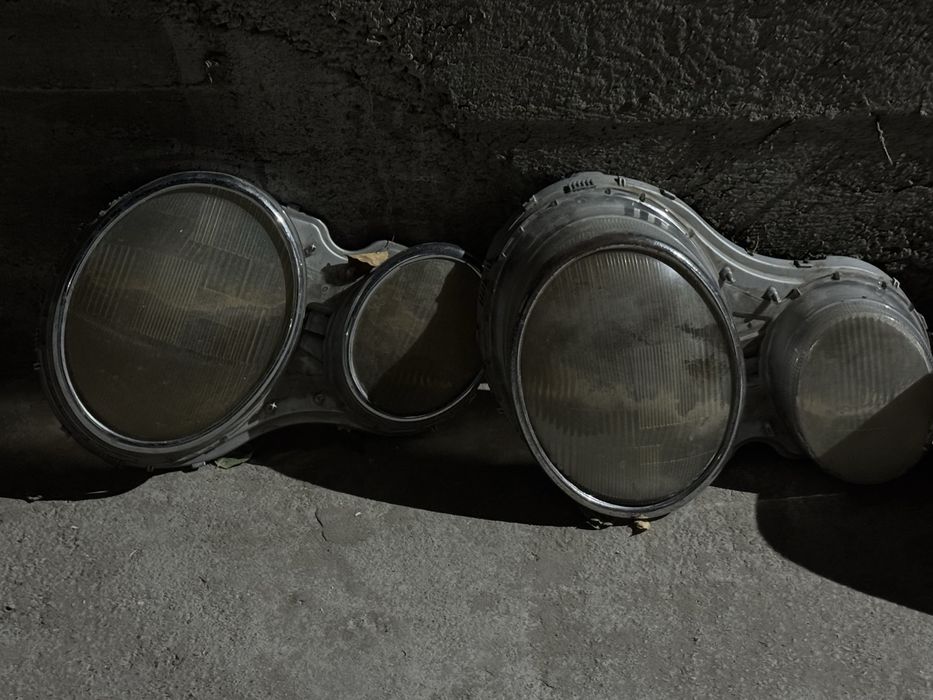 Передные фары лупарика