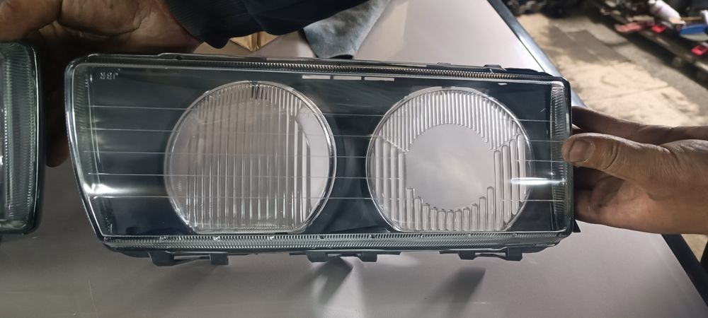 Фары на бмв Е36 новые