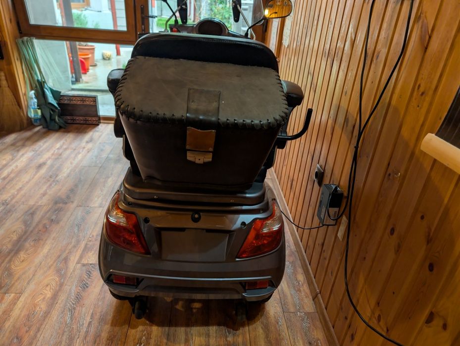 Triciclu electric