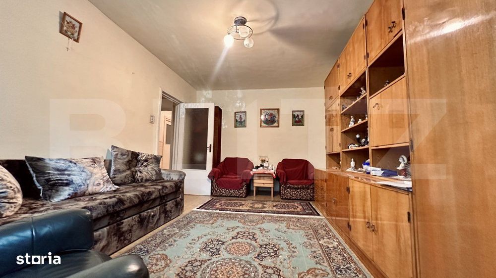 Apartament de vanzare, decomandat cu 3 camere, zona Dacia — fotografia 3