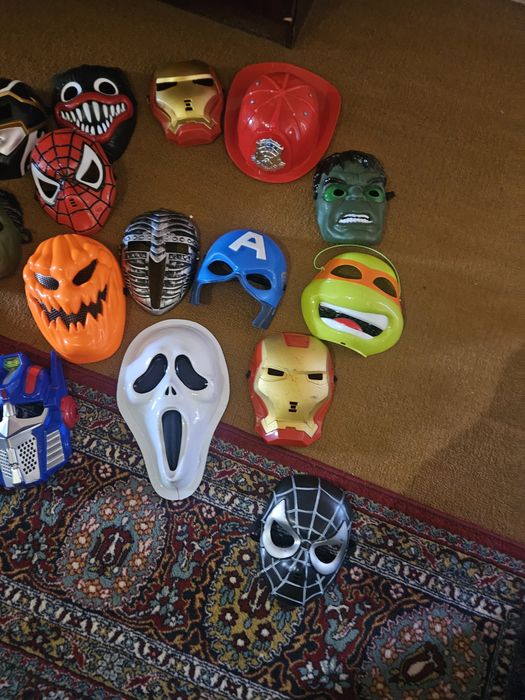 Маски на супер герои
