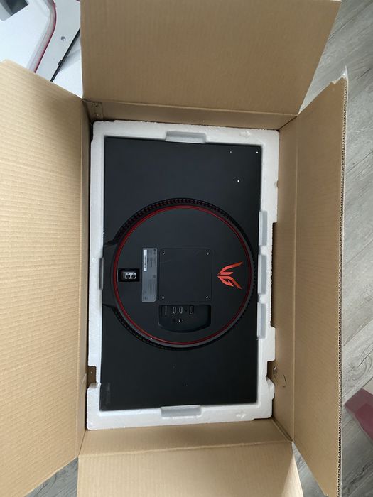 Монитор LG 27GN600