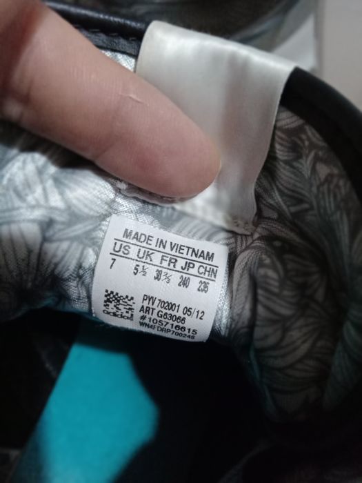 Кроссовки "Adidas", женские