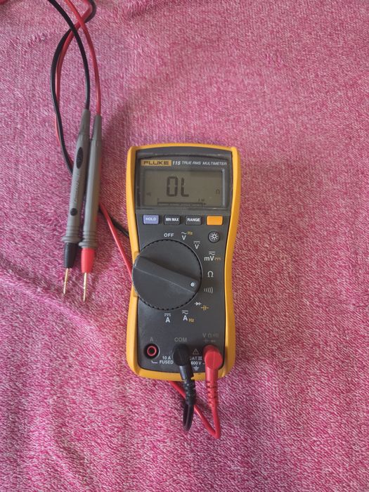 Multimetru Fluke 115