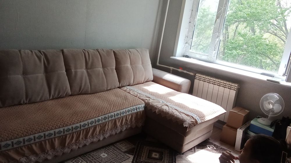 Гостиной Диван угловой срочно продам