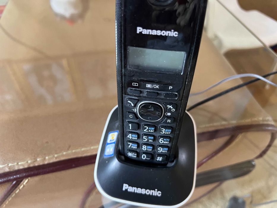 Продам телефон новый Panasonik стационарный