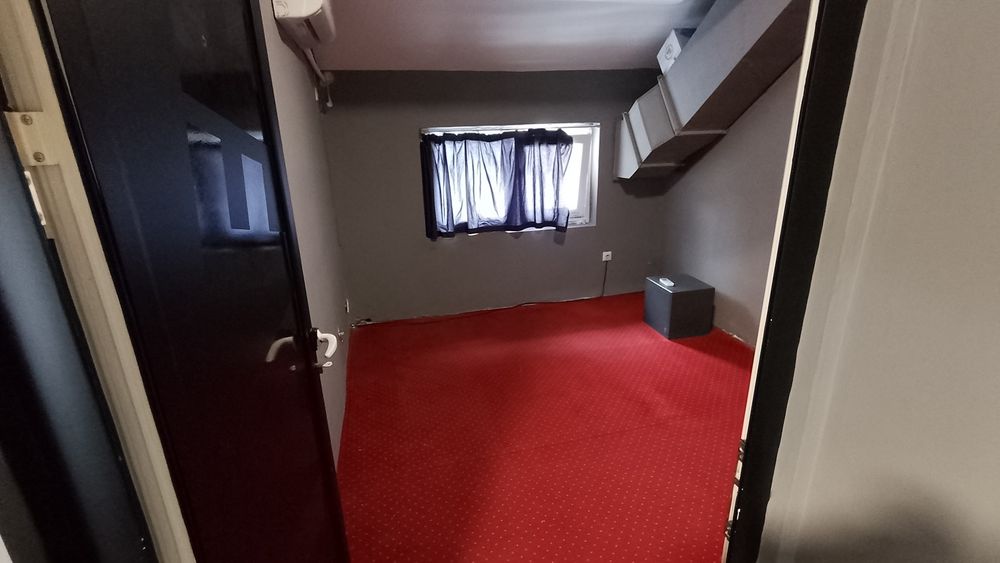 Дава се под наем Магазин в София, Зона Б-18 - 250 кв.м за 1700 € - Снимка #11