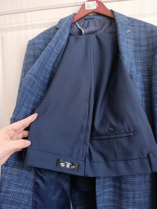 Мужской костюм...