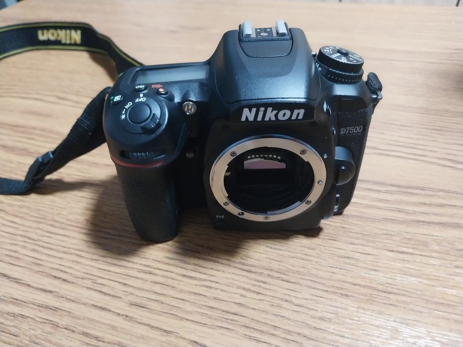 Nikon D7500 Digital SLR Camera Body