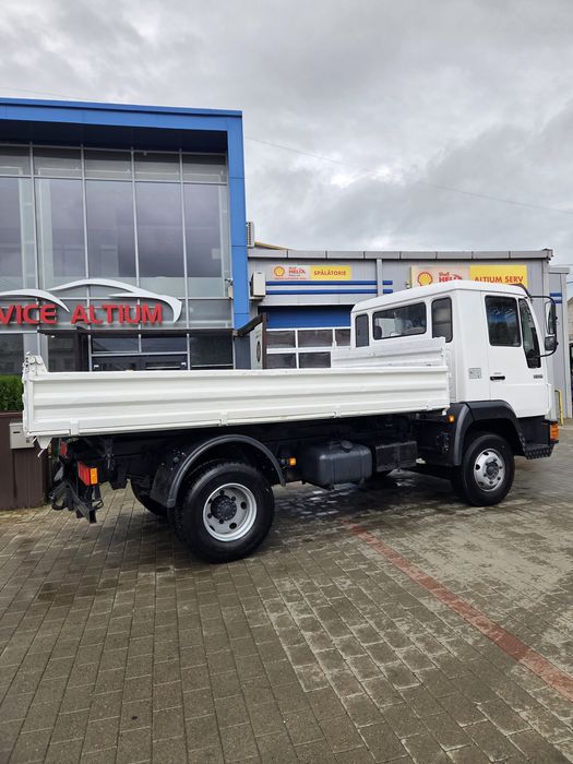 Man basculabil 7.5  t.