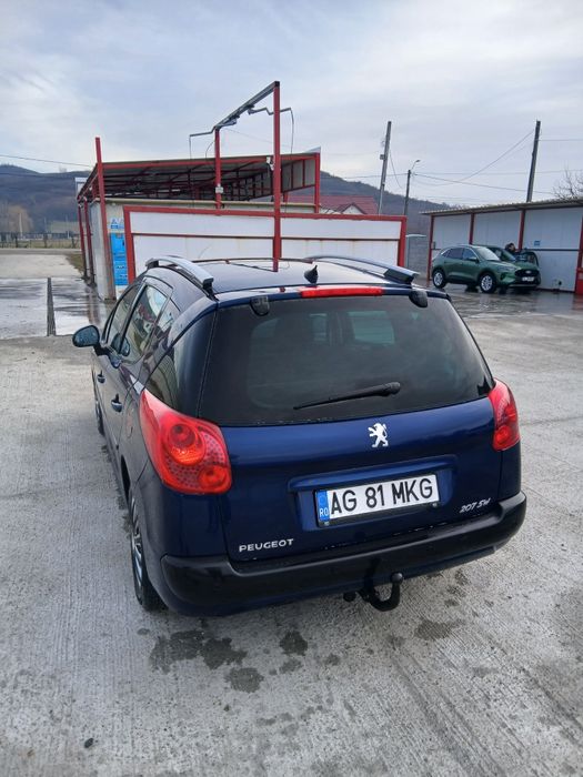 Vând Peuget 207 SW