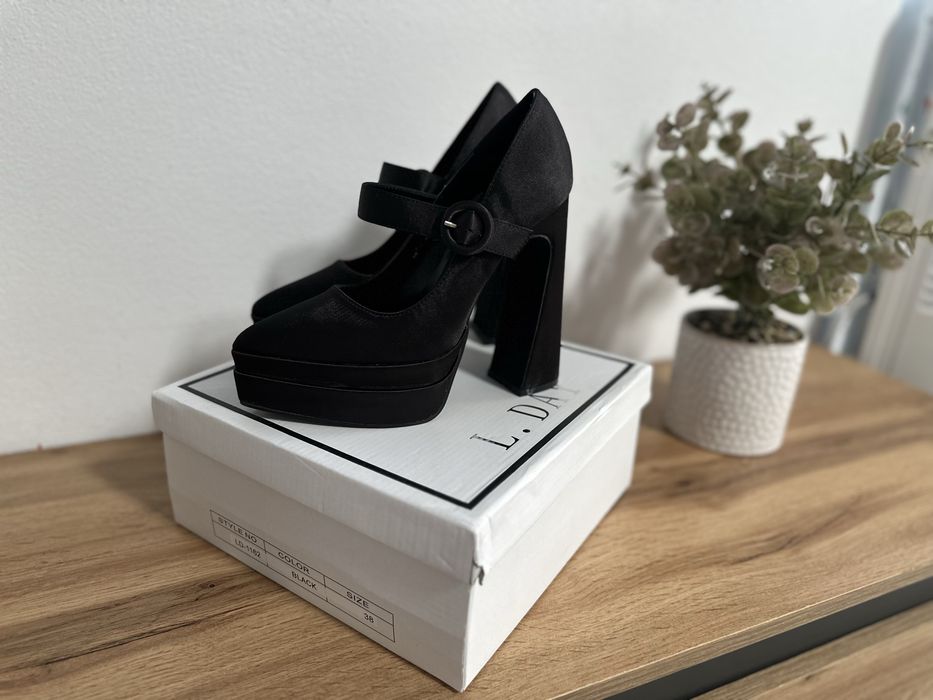 Pantofi noi dama tip stiletto