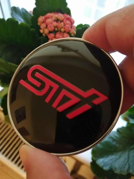 Subaru STI - set 4 capace pentru jante aliaj