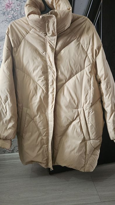 Продам куртку женскую