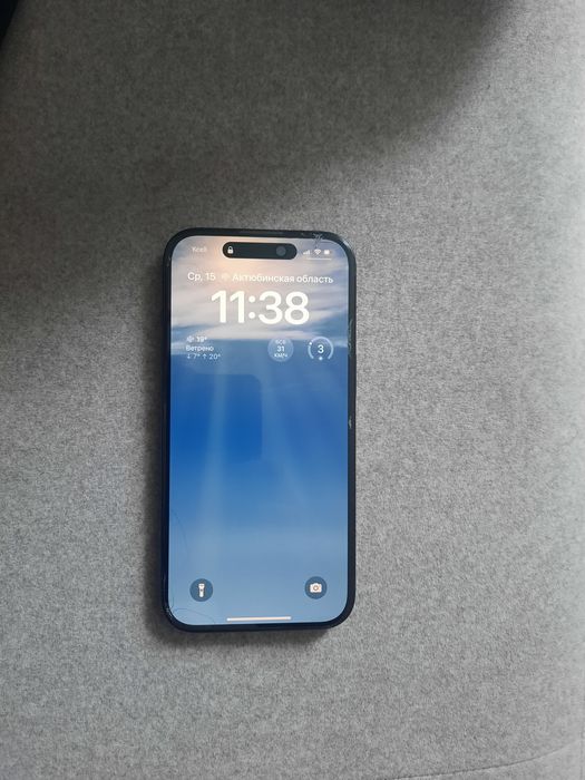 Продается айфон 15