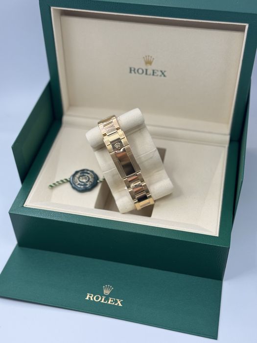 Ceas Rolex Daytona full gold & green dail