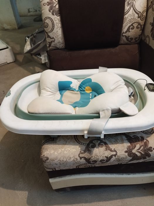 Ходунок   и ванна детский