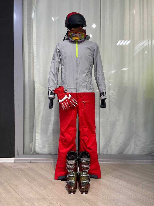 Скидка 10% Фирменный комбинезон Cool zone для лыж и сноуборда.