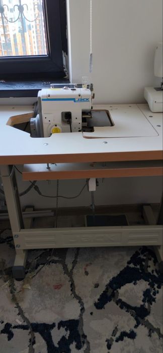 Тикув машинаси сотаман, тугри чок  F4 состаянияси янгидай турибди,