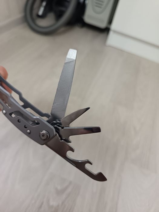 Мультитул новый.