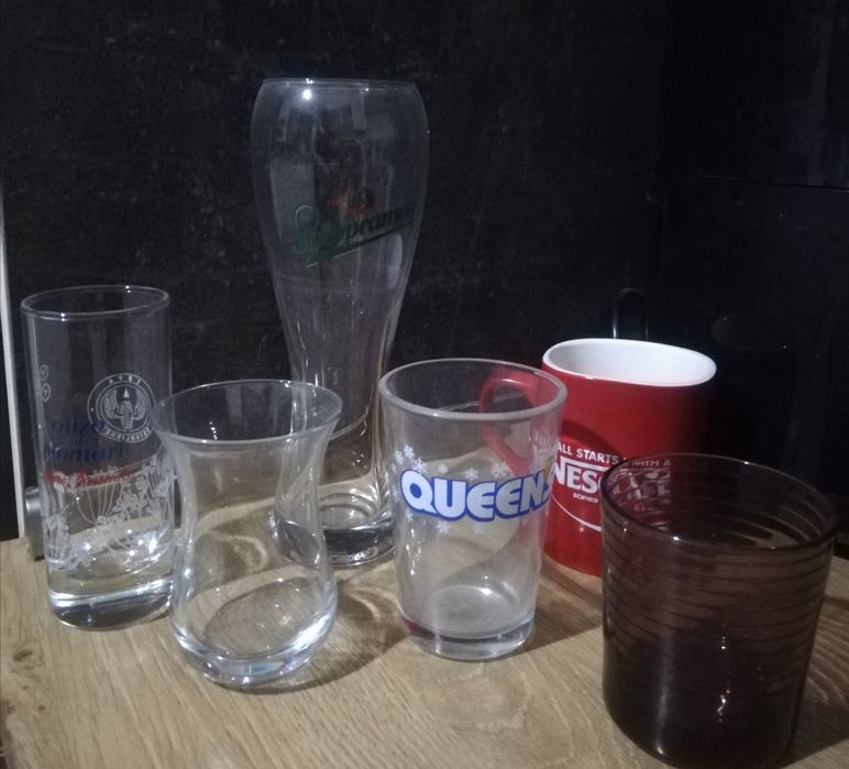 Лот чаши в отлично състояние.
