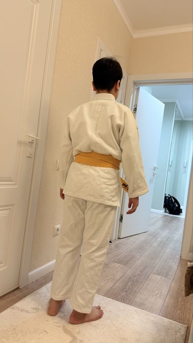 Кимоно Adidas золотой